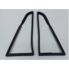 Quarter-light seals (pair) Quarter-light seals (pair)