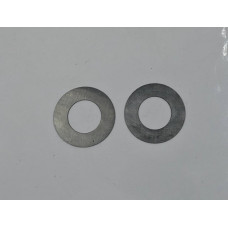 Rear axle oil splash guard